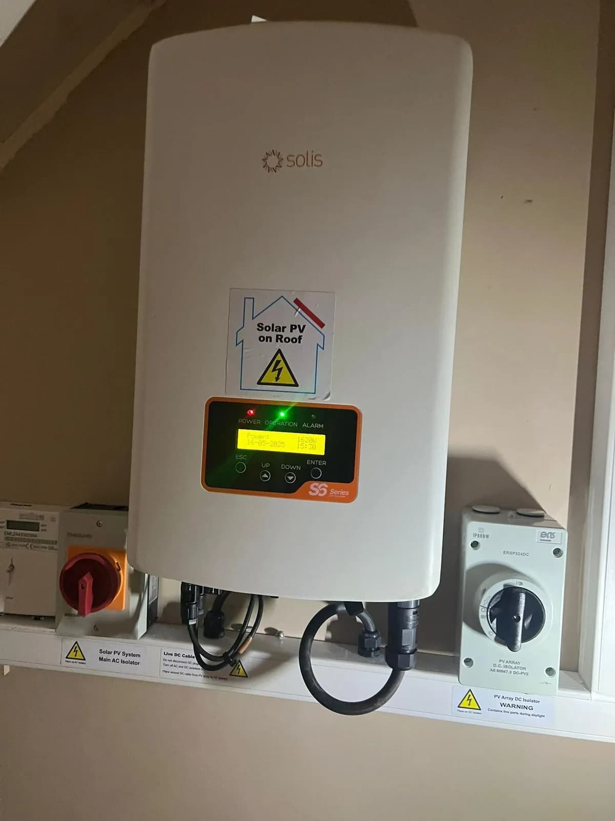 Solis S6 grid-tied solar inverter installed in Essex