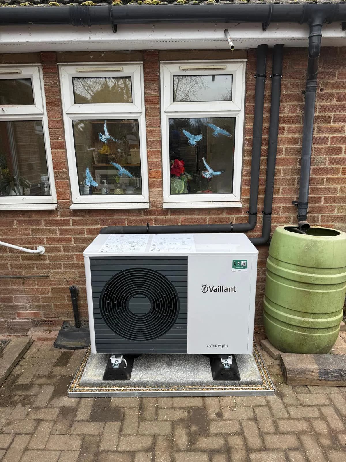Vaillant aroTHERM plus air source heat pump installed in Welwyn Garden City